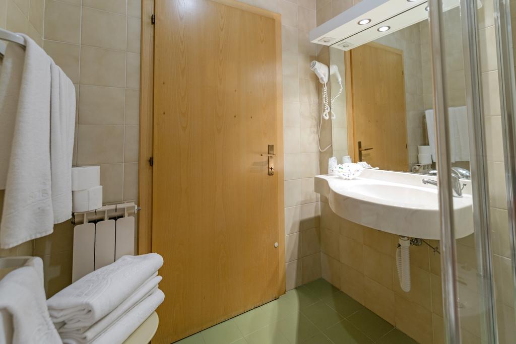 Hotel Bavaria Levico Terme Dış mekan fotoğraf